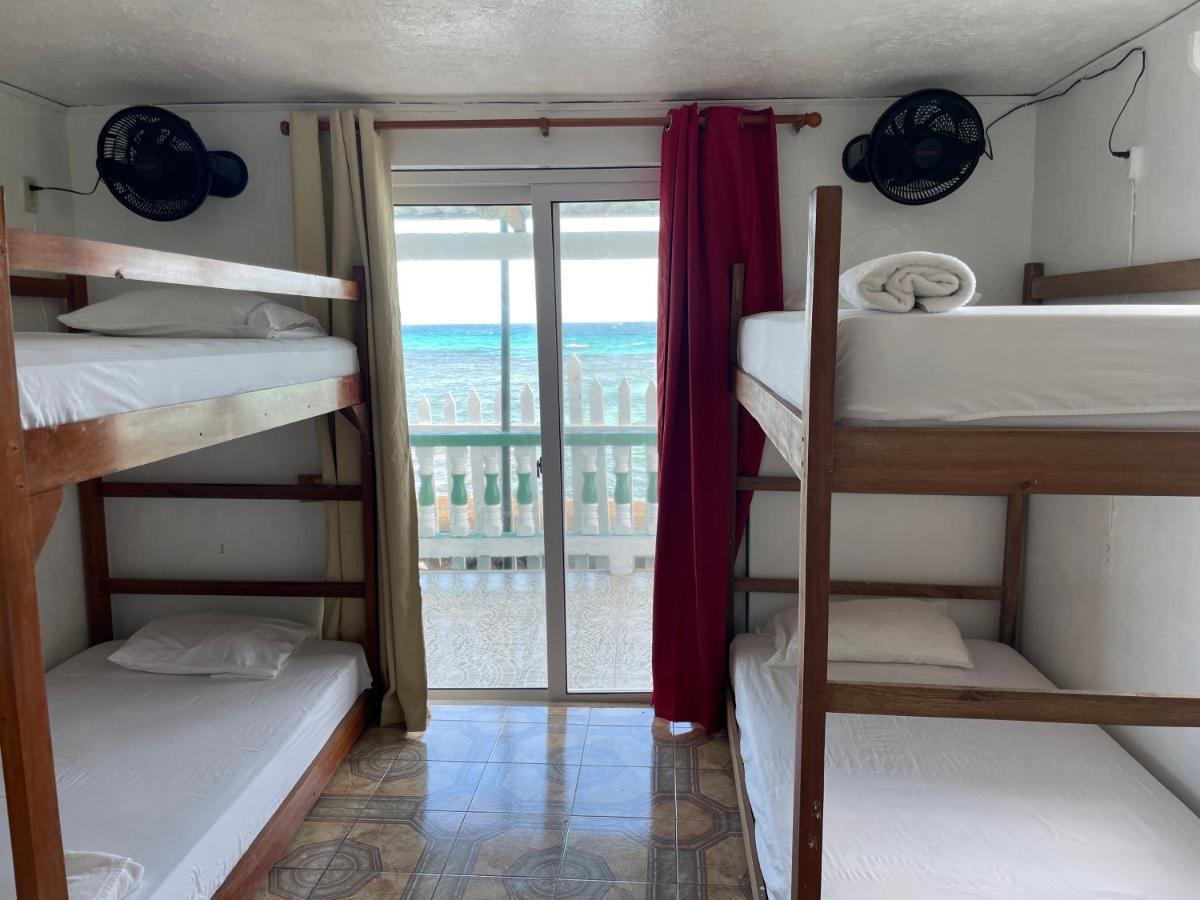 The Wave Hostel Corn Island Brig Bay Kültér fotó