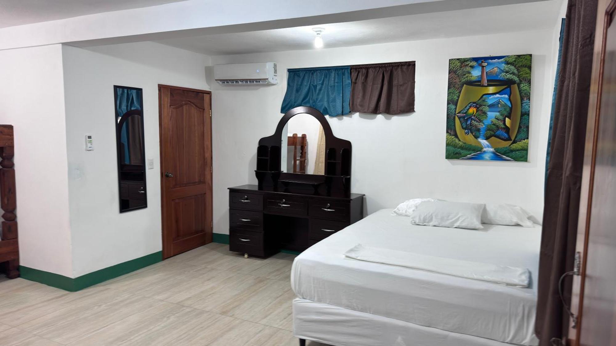 The Wave Hostel Corn Island Brig Bay Kültér fotó